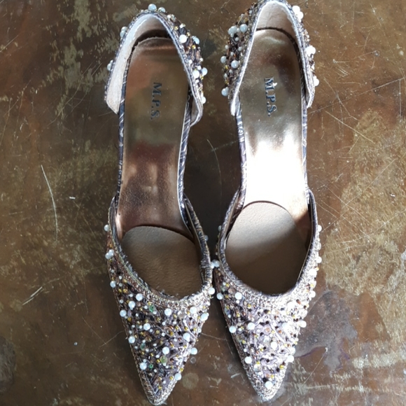 Beaded heels - Picture 3 of 7